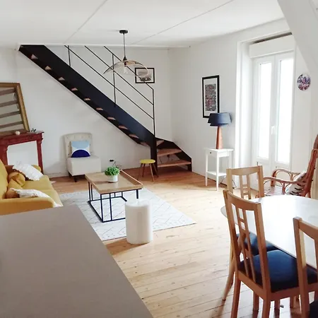 Grand Duplex Hypercentre - A Pied - 8 Personnes